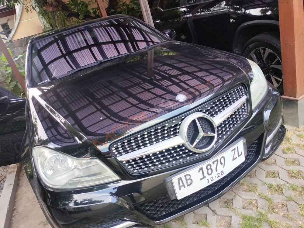 Mobil Mercedes-Benz C-Class 2013