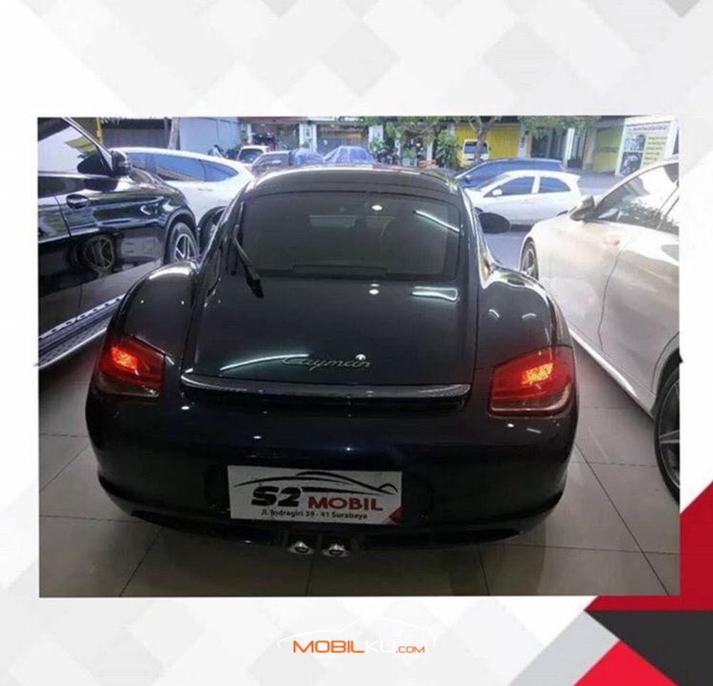 Mobil Porsche Cayman 2011