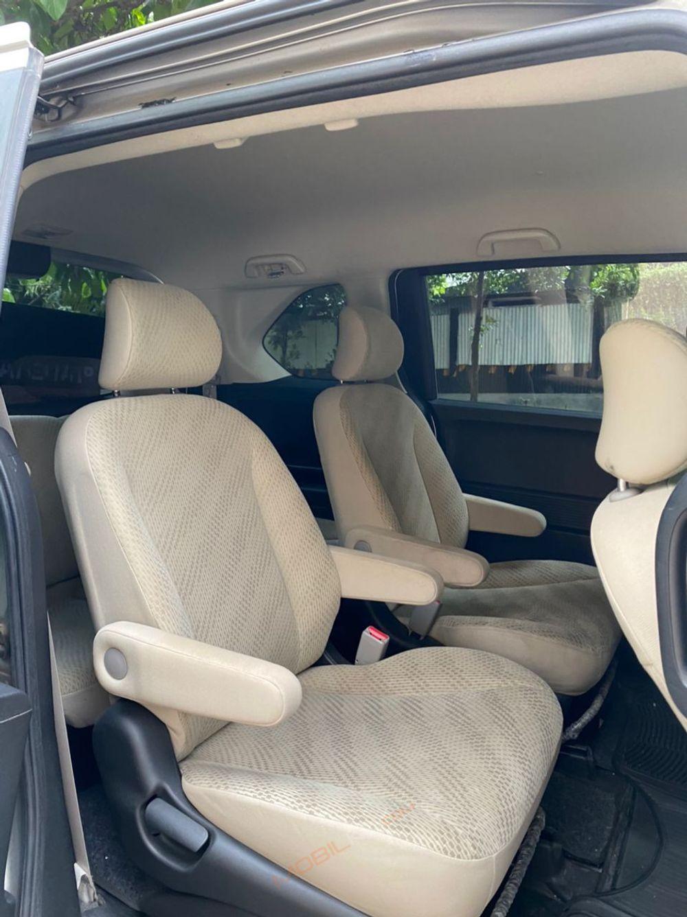 Mobil Honda Freed 2012