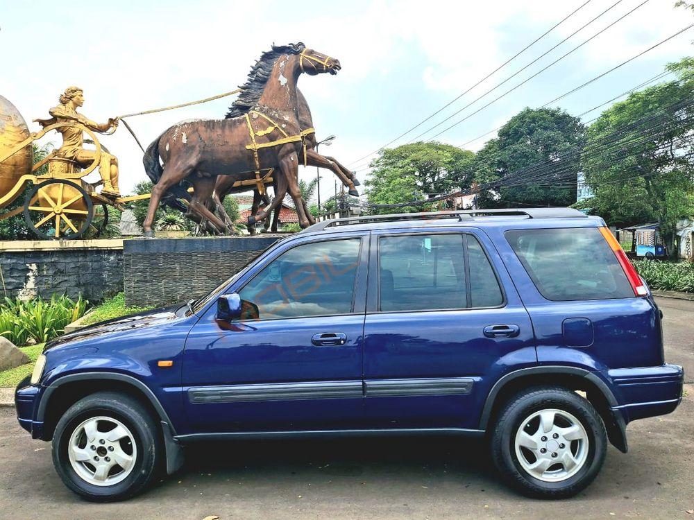 Mobil Honda CR-V 2001