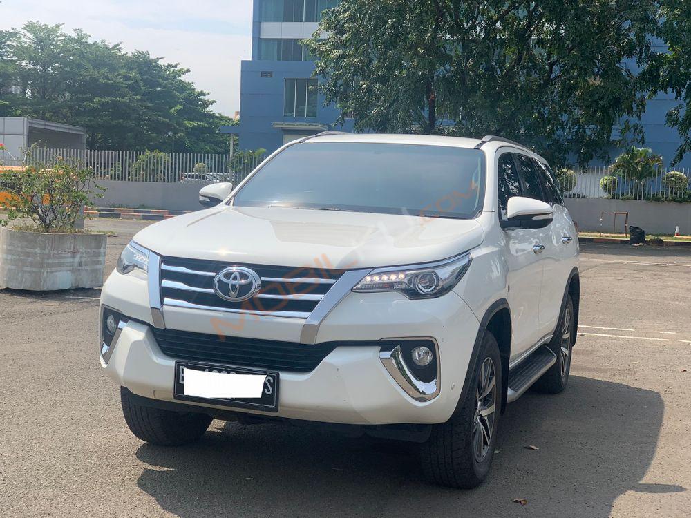 Mobil Toyota Fortuner 2016