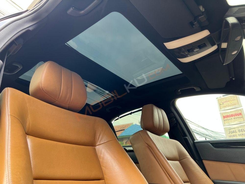 Mobil Mercedes-Benz E-Class 2010