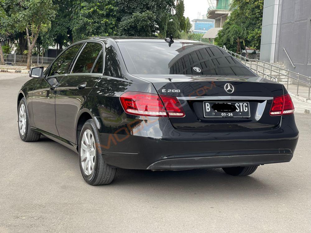 Mobil Mercedes-Benz E-Class 2016