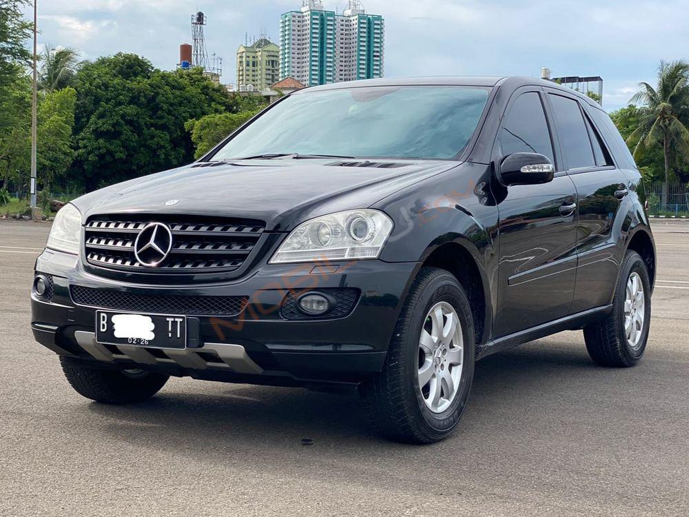 Mobil Mercedes-Benz ML 2006