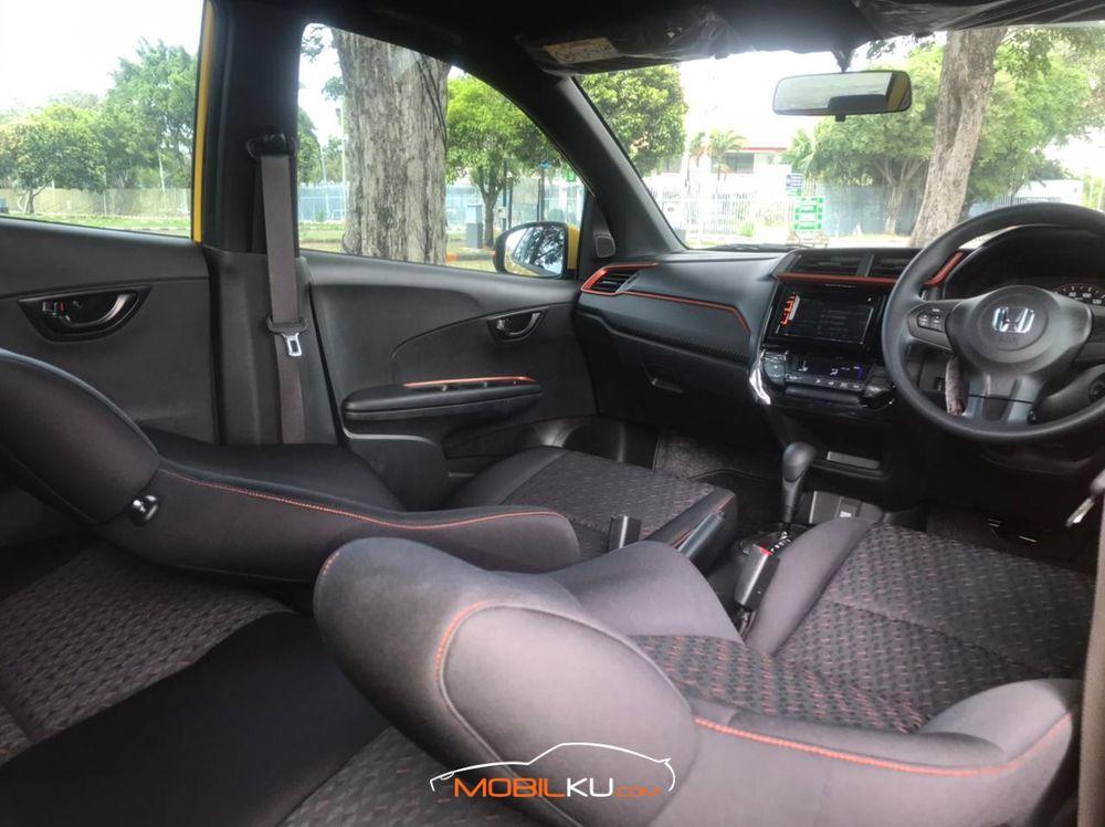 Mobil Honda Brio 2019