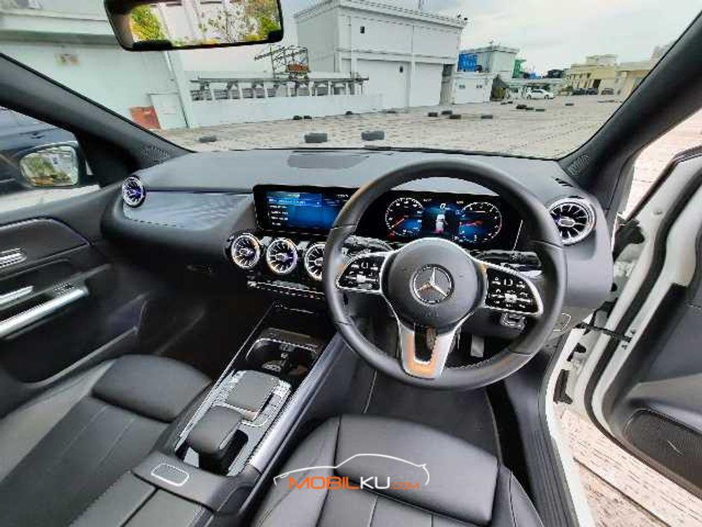 Mobil Mercedes-Benz B-Class 2018