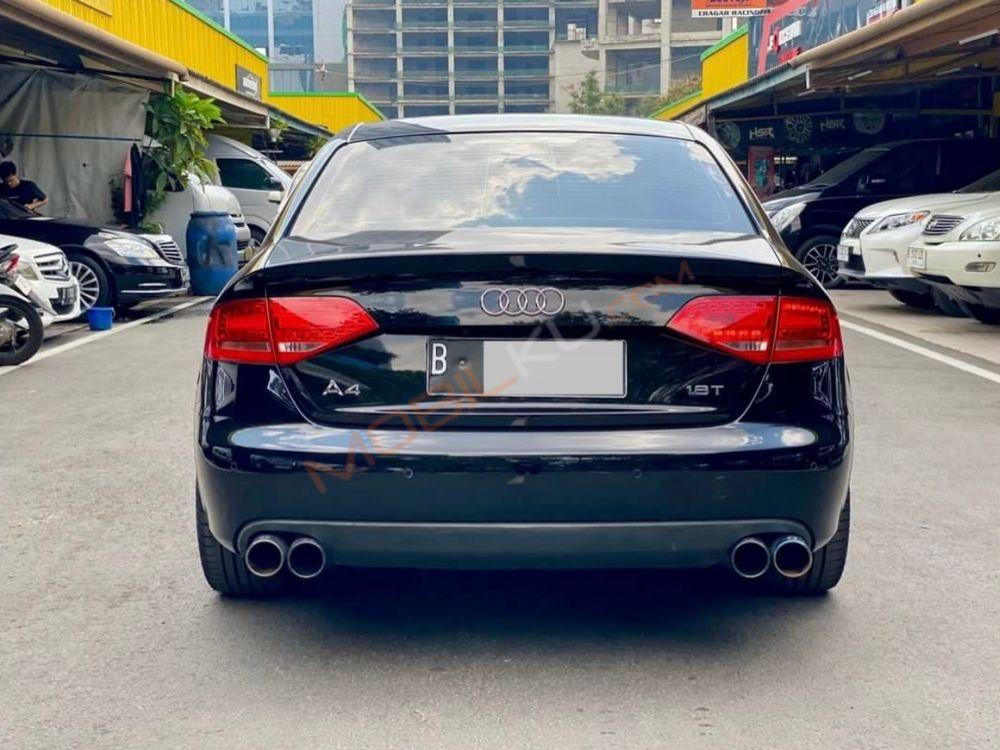 Mobil Audi A4 2010
