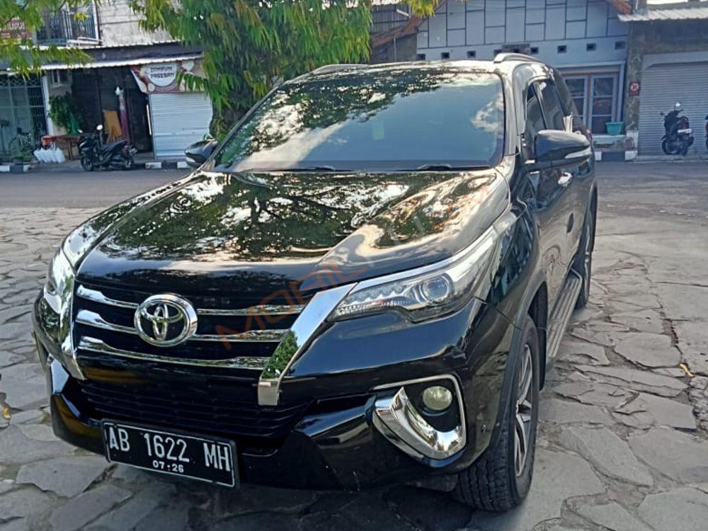 Mobil Toyota Fortuner 2016