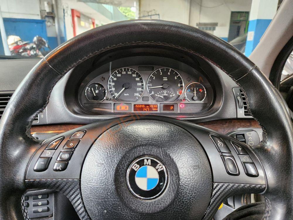 Mobil BMW 3 Series 2003
