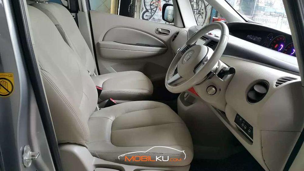 Mobil Mazda Biante 2015