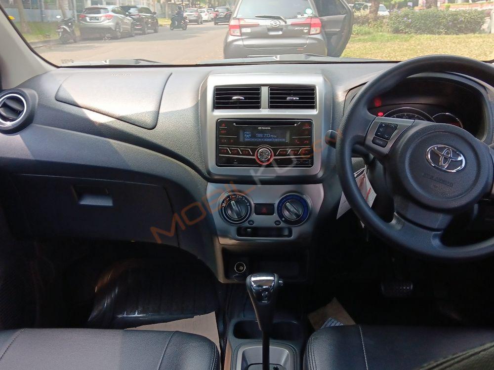 Mobil Toyota Agya 2018