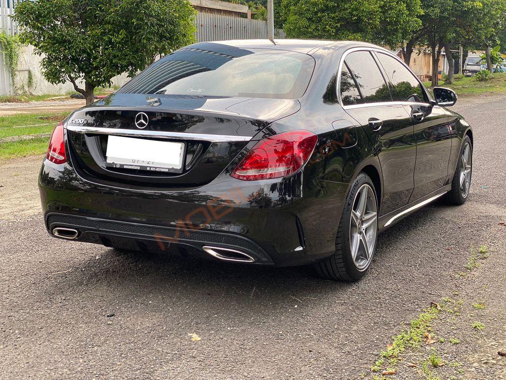 Mobil Mercedes-Benz C-Class 2018
