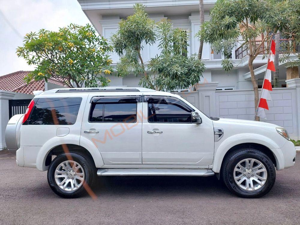 Mobil Ford Everest 2014