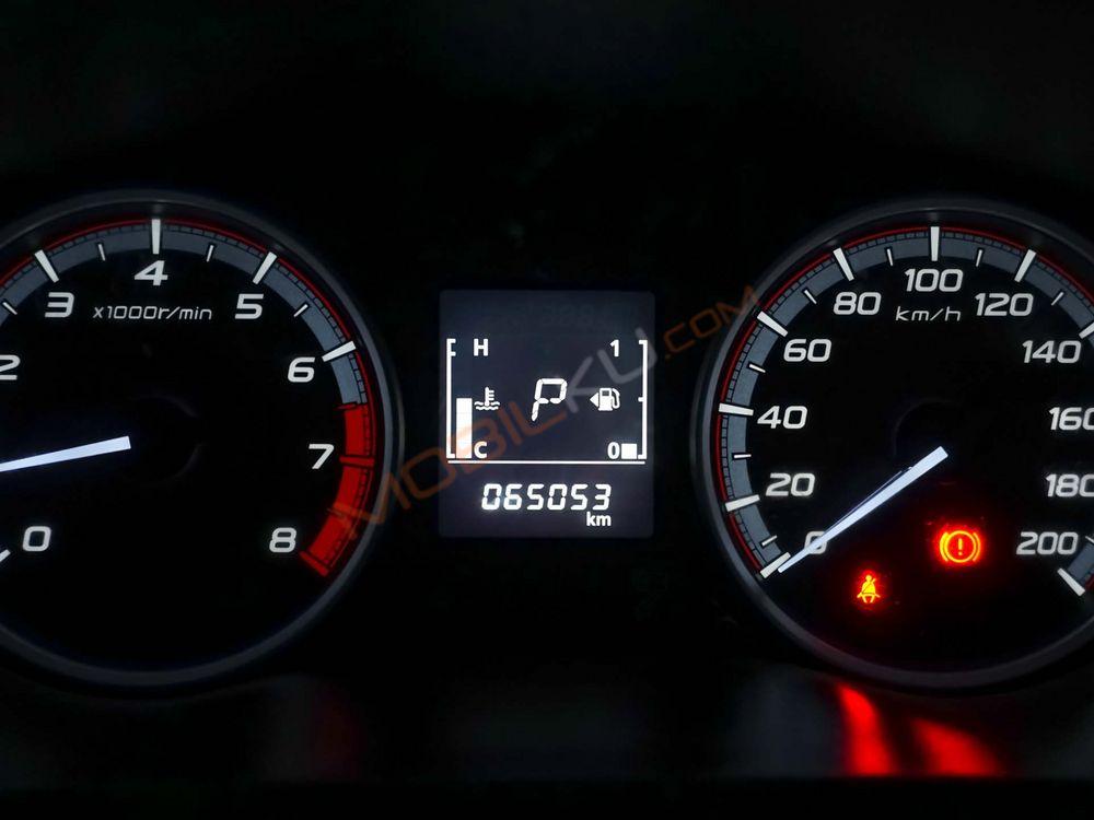 Mobil Nissan Livina 2019