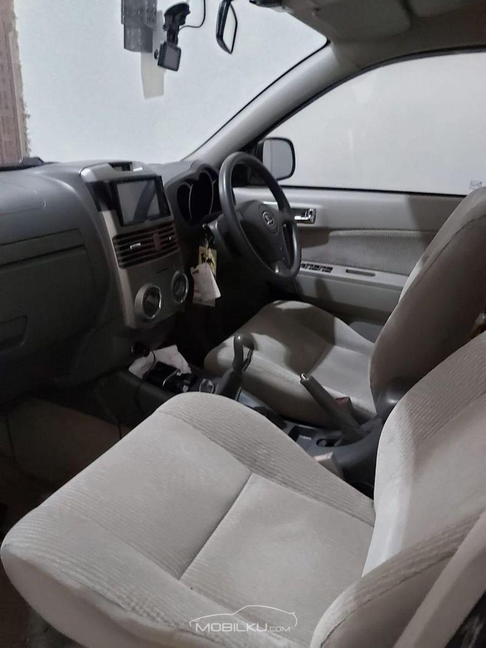 Mobil Daihatsu Terios 2012