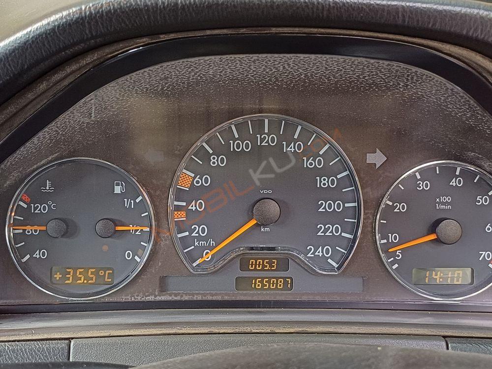 Mobil Mercedes-Benz E-Class 1997