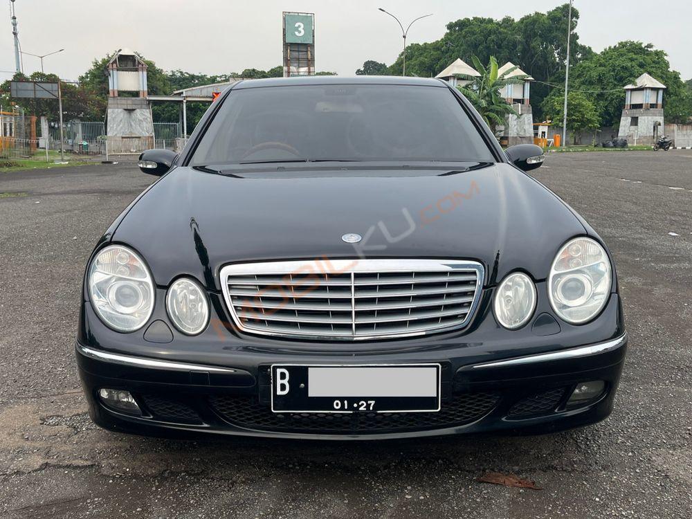 Mobil Mercedes-Benz E-Class 2006