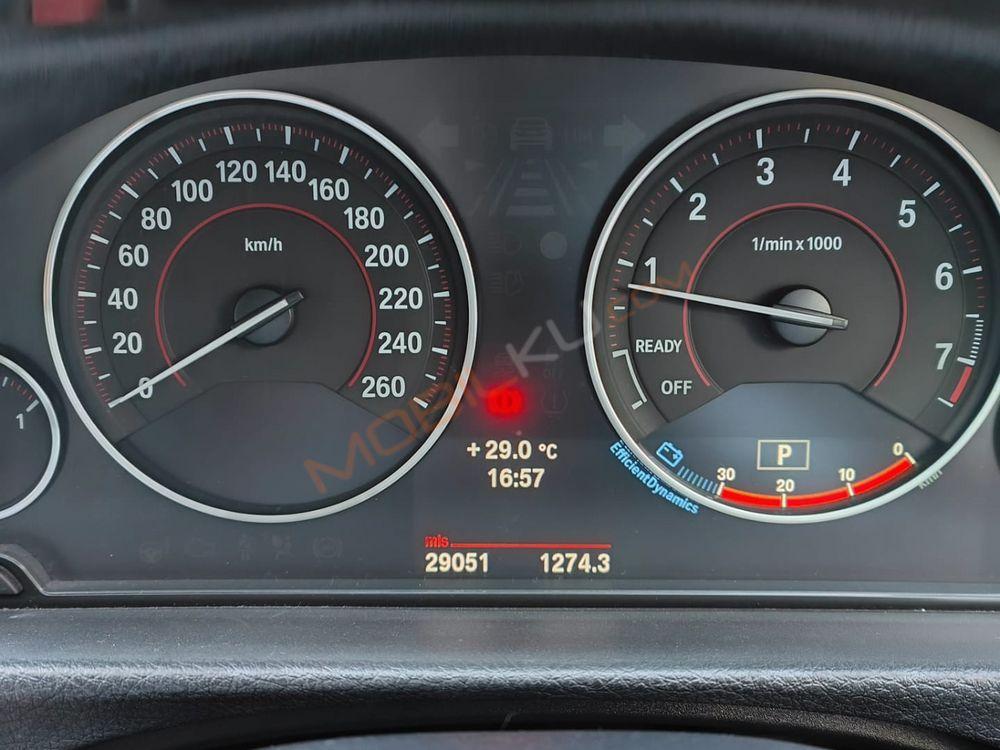 Mobil BMW 3 Series 2014