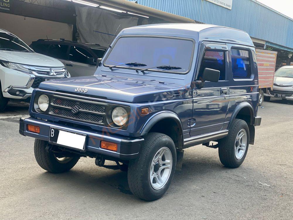 Mobil Suzuki Katana 2005