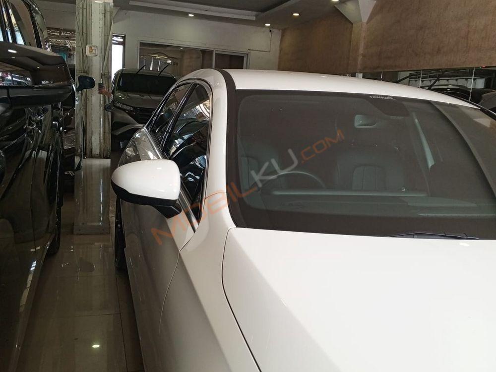 Mobil Mercedes-Benz A-Class 2019