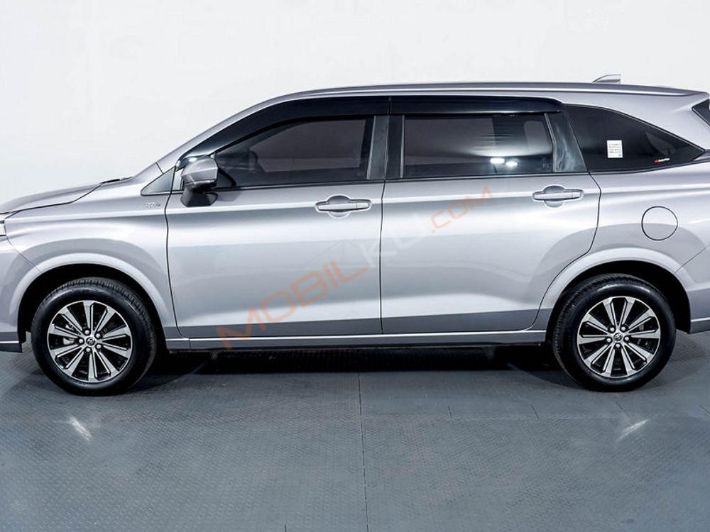 Mobil Toyota Avanza 2022
