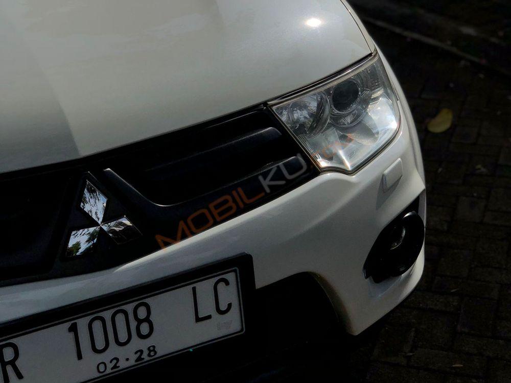 Mobil Mitsubishi Pajero Sport 2015