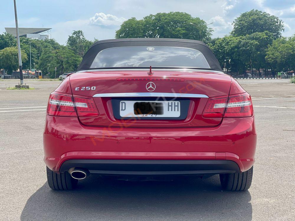 Mobil Mercedes-Benz E-Class 2013