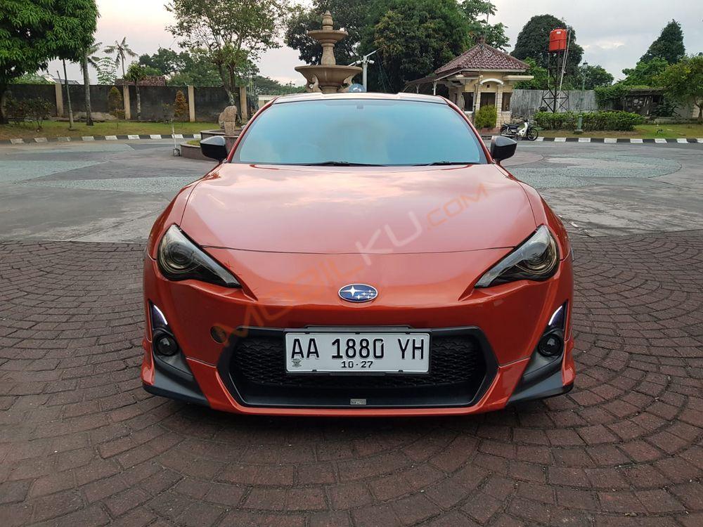 Mobil Subaru BRZ 2012