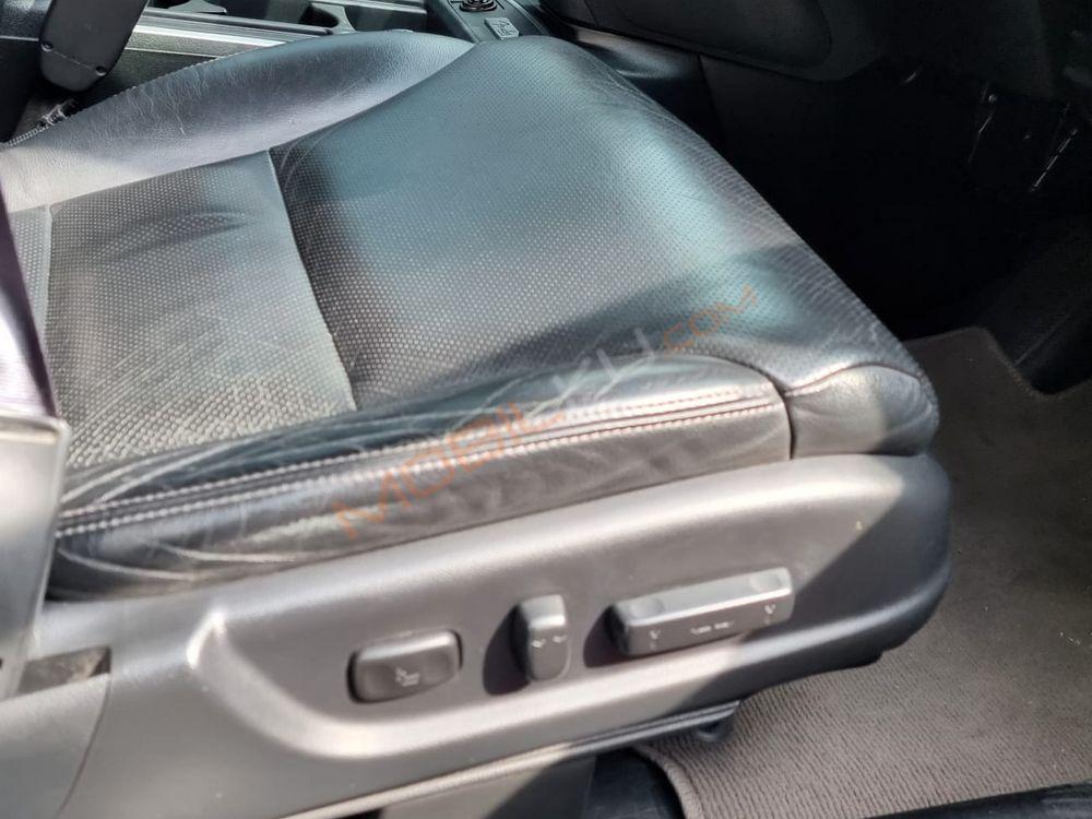 Mobil Honda CR-V 2016