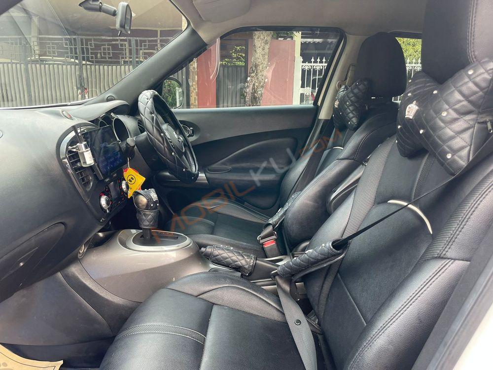 Mobil Nissan Juke 2013