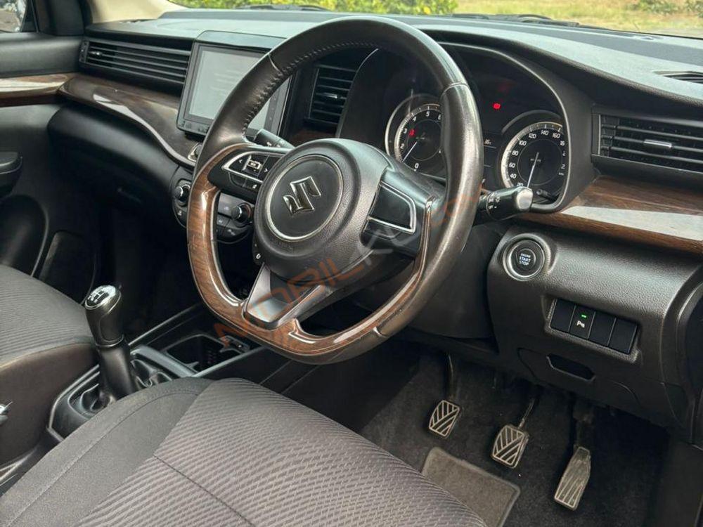 Mobil Suzuki Ertiga 2021