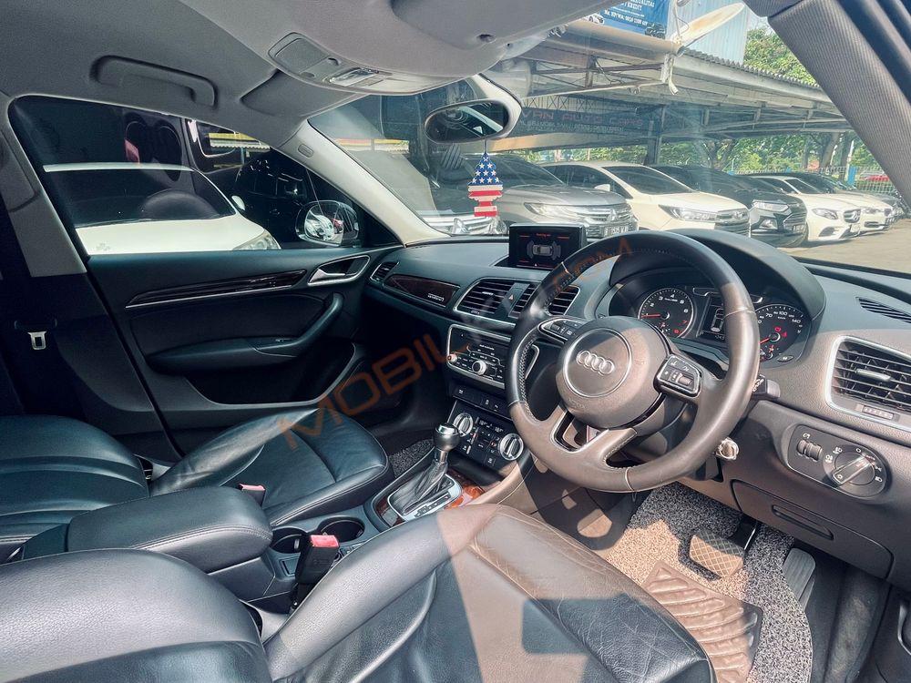 Mobil Audi Q3 2014