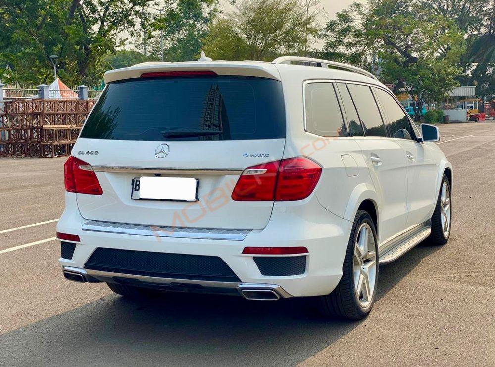 Mobil Mercedes-Benz GL 2014