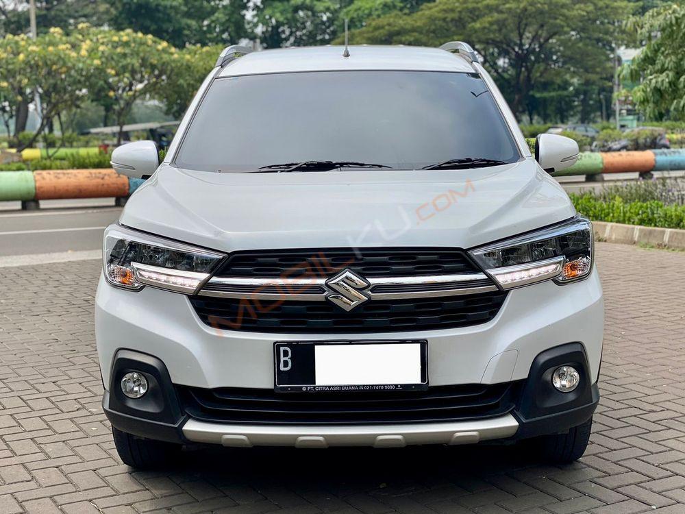 Mobil Suzuki XL7 2022
