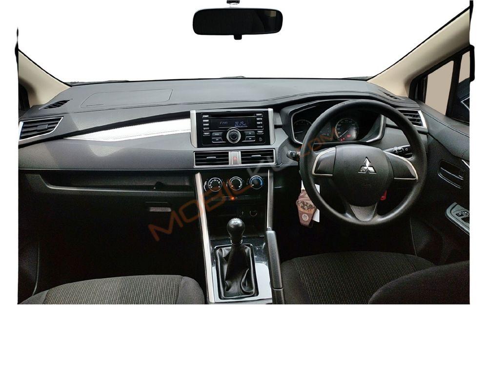 Mobil Mitsubishi Xpander 2021