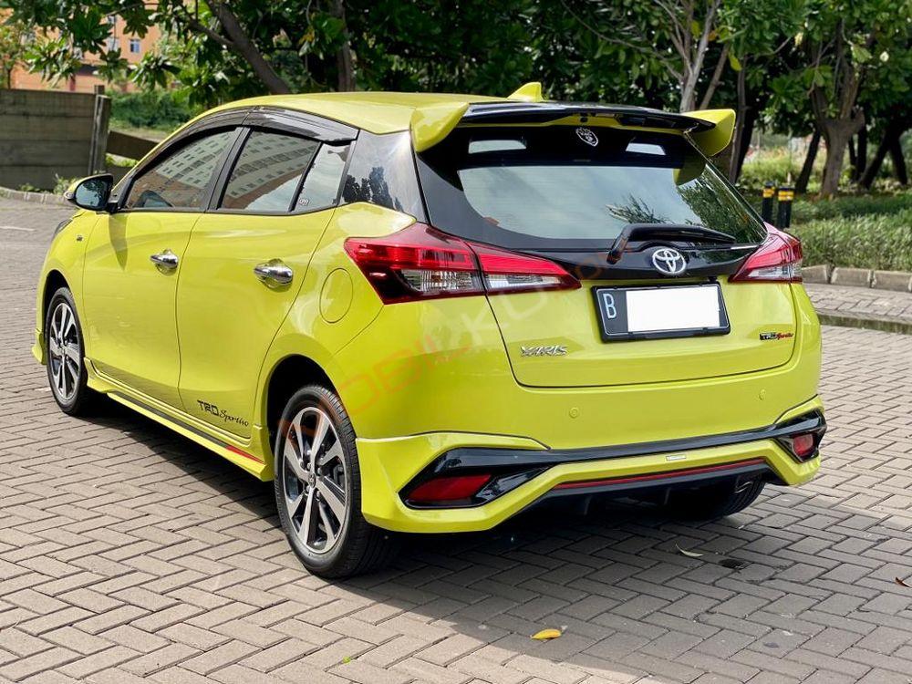 Mobil Toyota Yaris 2021