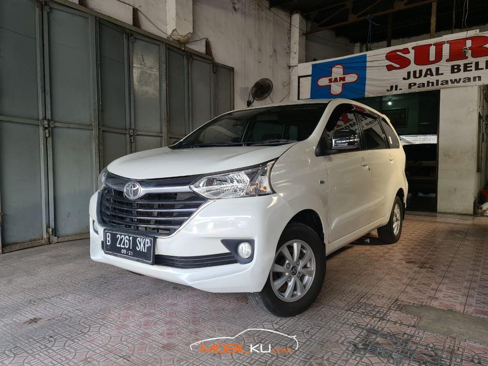 Mobil Toyota Avanza 2016