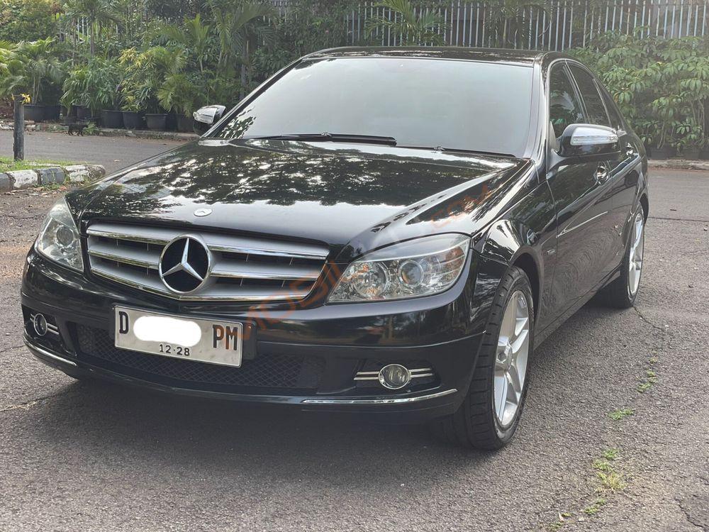 Mobil Mercedes-Benz C-Class 2008