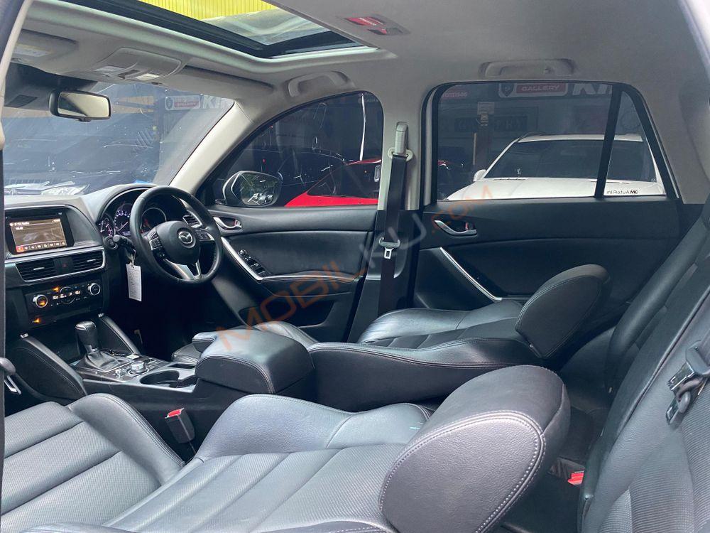 Mobil Mazda CX-5 2016