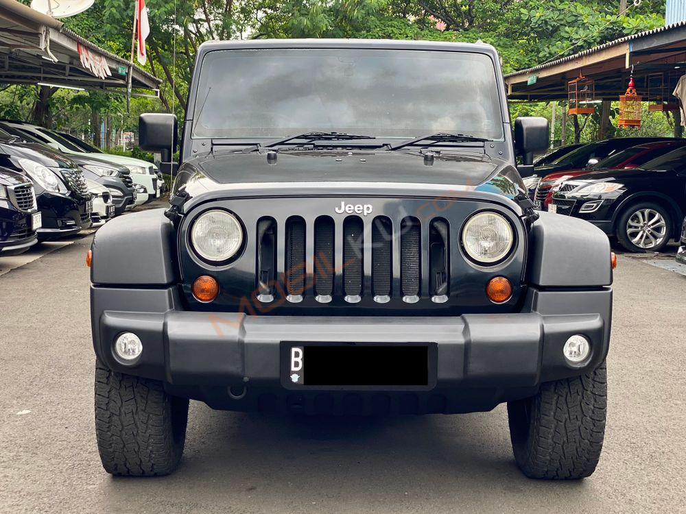 Mobil Jeep Wrangler 2011