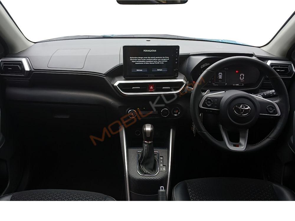 Mobil Toyota Raize 2022