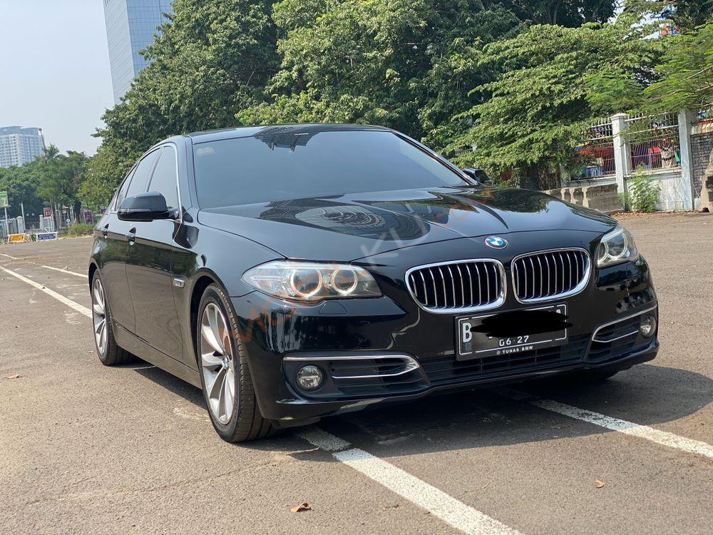 Mobil BMW 5 Series 2016