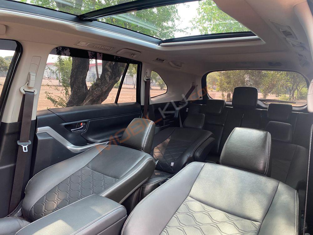 Mobil Toyota Kijang Innova Zenix 2024