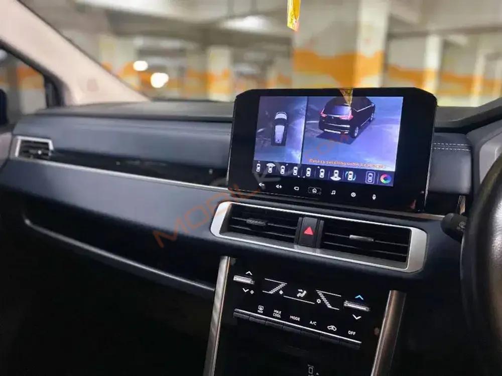 Mobil Mitsubishi Xpander Cross 2025