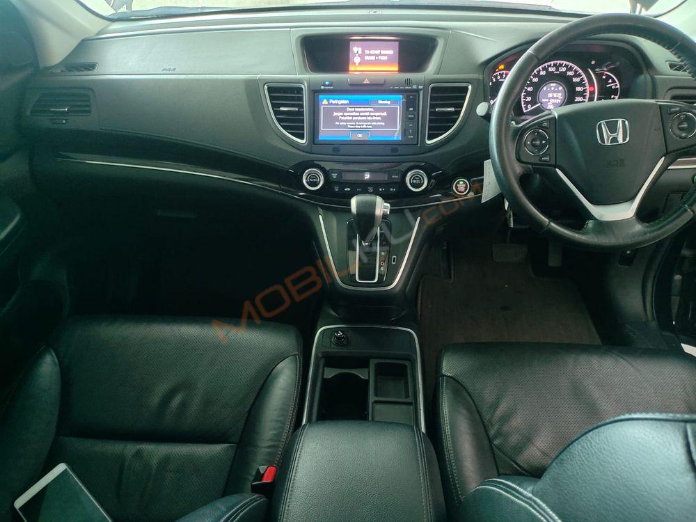 Mobil Honda CR-V 2015