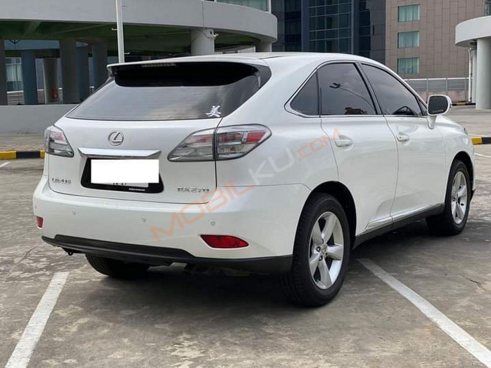 Mobil Lexus RX 2011