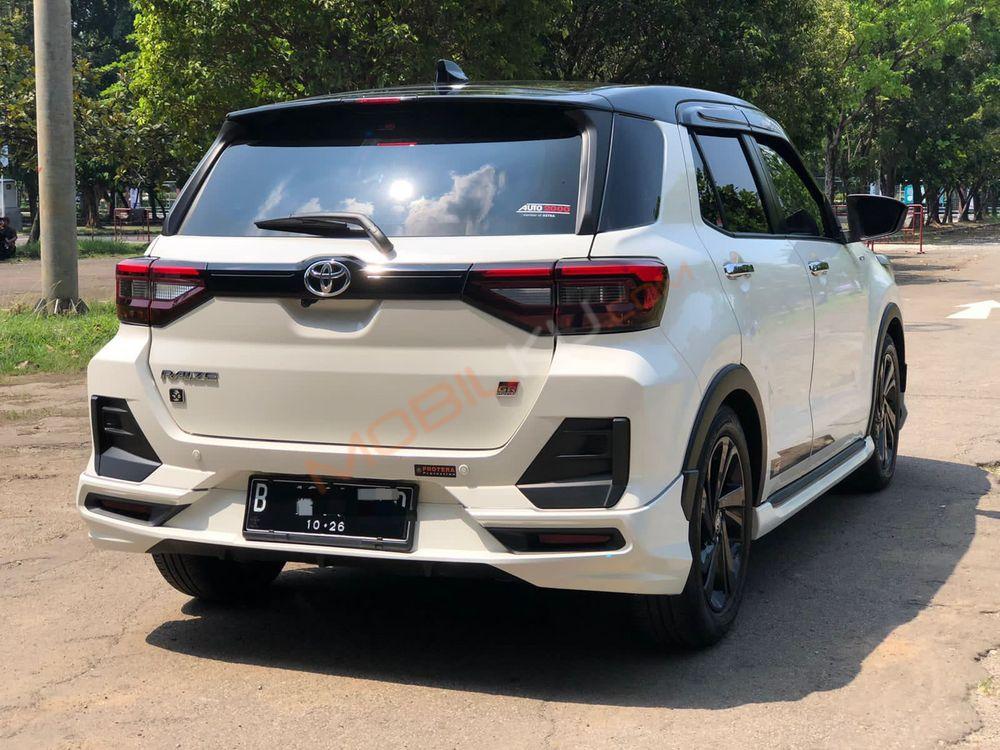 Mobil Toyota Raize 2021