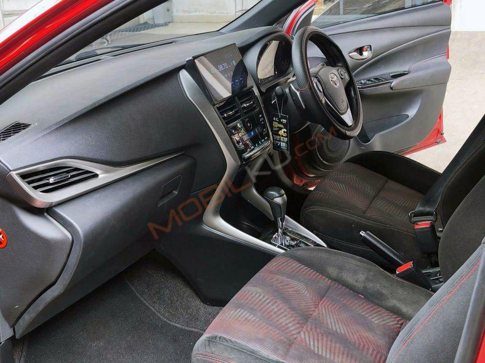 Mobil Toyota Yaris 2018