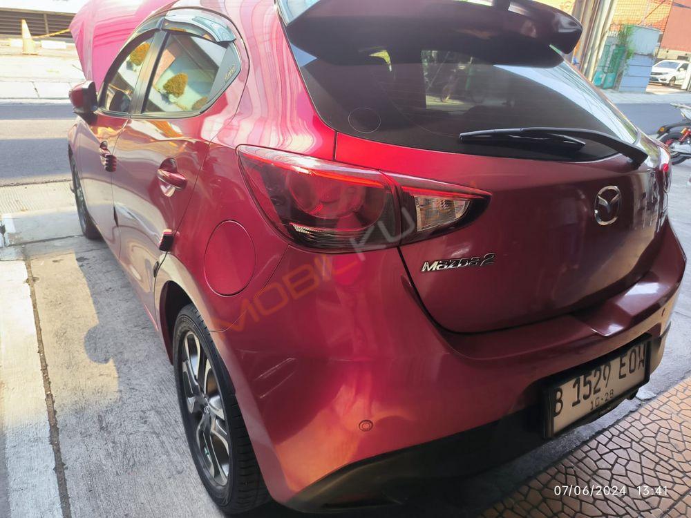 Mobil Mazda 2 Hatchback 2016