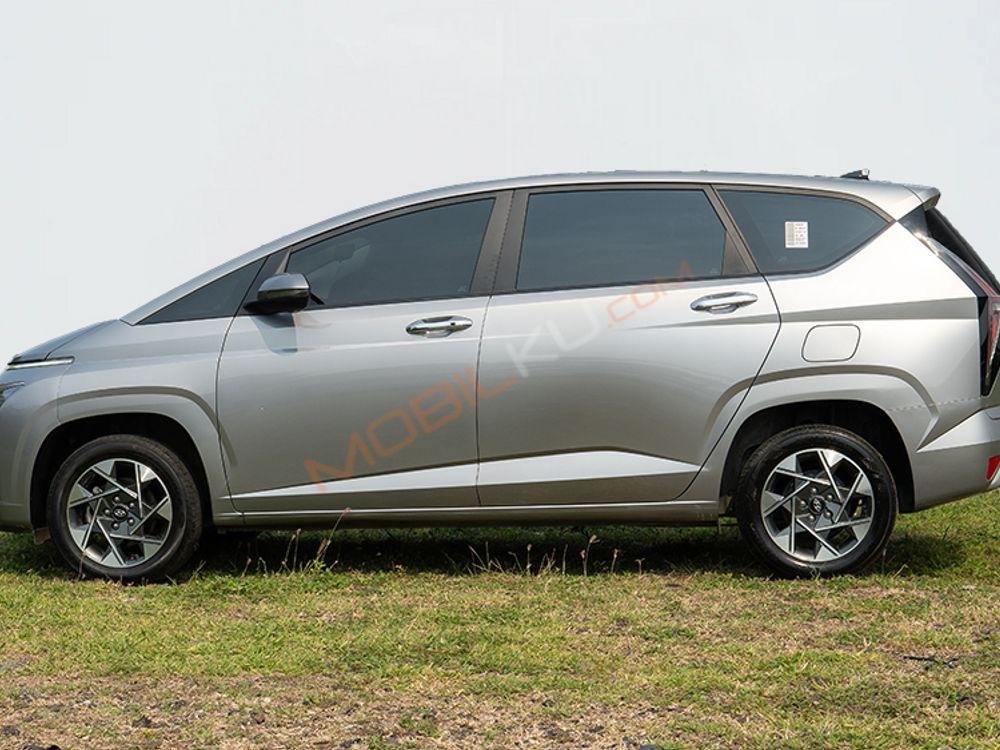 Mobil Hyundai Stargazer 2022